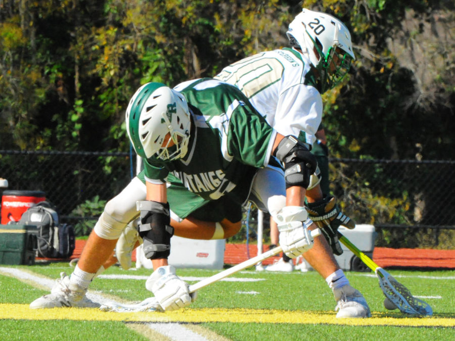 Samson Yang wins the opening faceoff