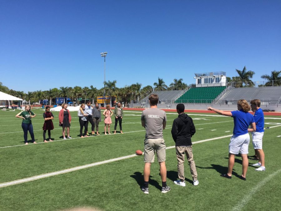 Photo of the Day: Sophomore powder-puff football practice