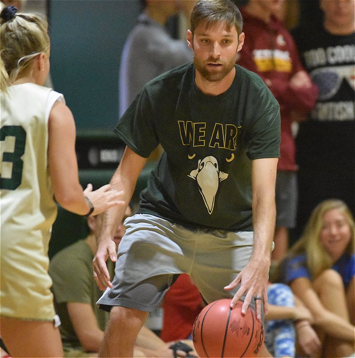 Student victory in student-faculty basketball game is first in decades (photo gallery)