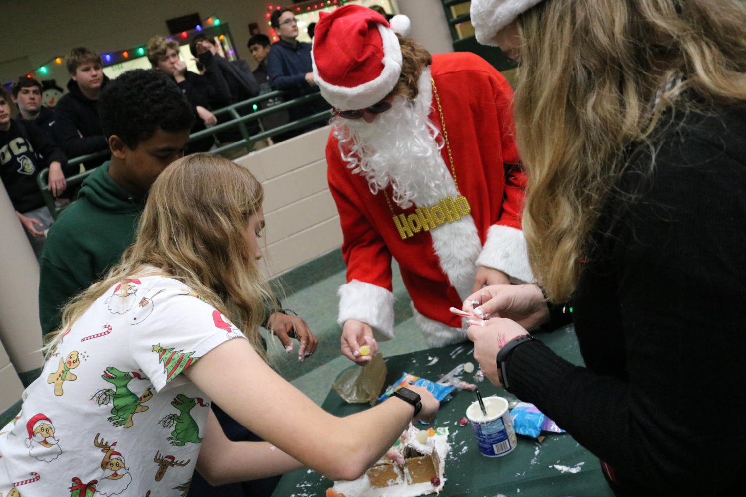 Gallery of the day: Gingerbread House and Candy Cane Challenge