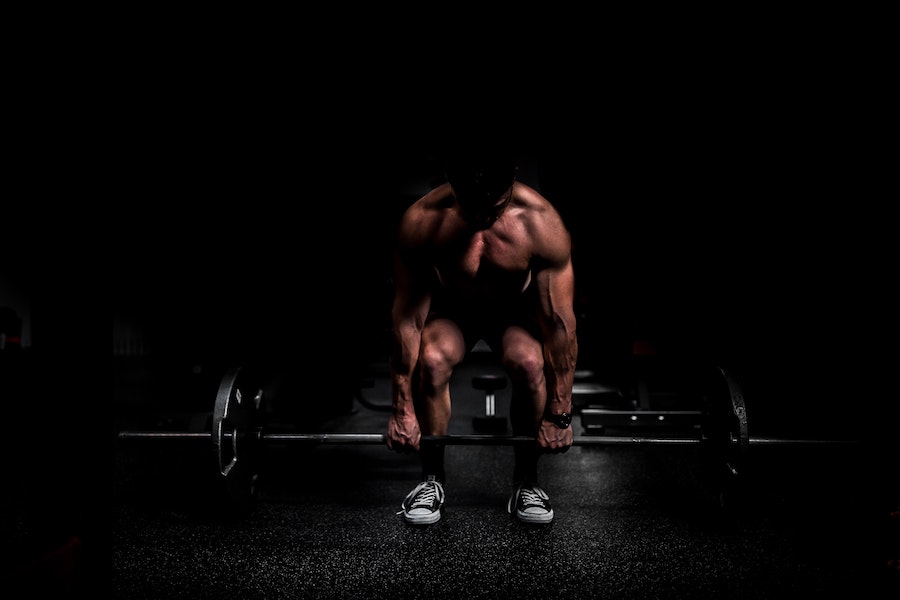 Many inexperienced lifters put themselves at risk of injury by incorrectly performing exercises such as the deadlift.