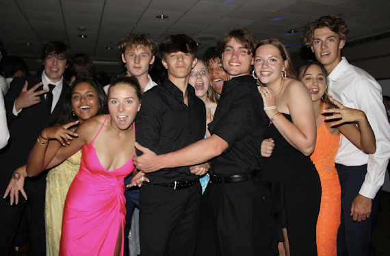 Photo+Gallery%3A+Prom+2022