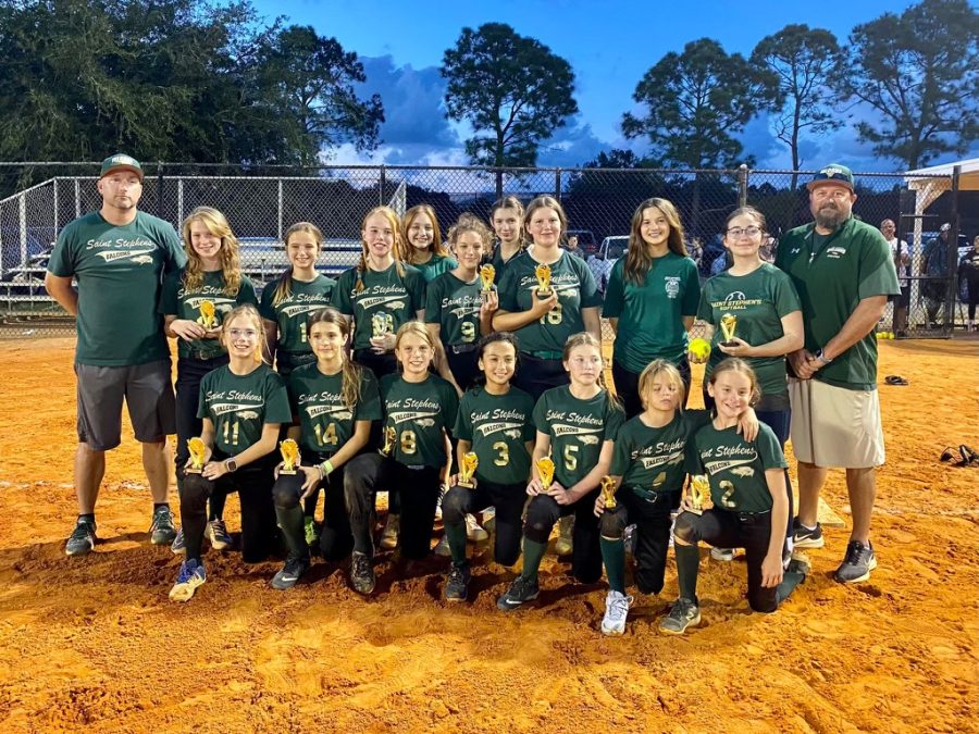 Senior+Sarabeth+Wester+%28standing%2C+far+right%29+was+Team+Manager+for+the+U-12+softball+team+that+won+the+Palma+Sola+Park+championship.++The+girls+were+a+major+underdog...+Until+Wester+stepped+up.+