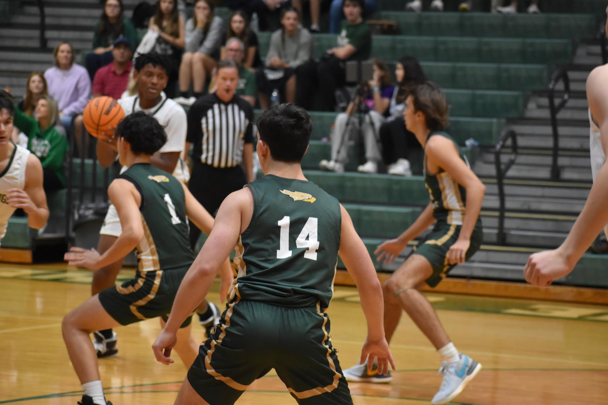 Photo+Gallery%3A+Boys+varsity+basketball+against+Lakewood+Ranch+HS