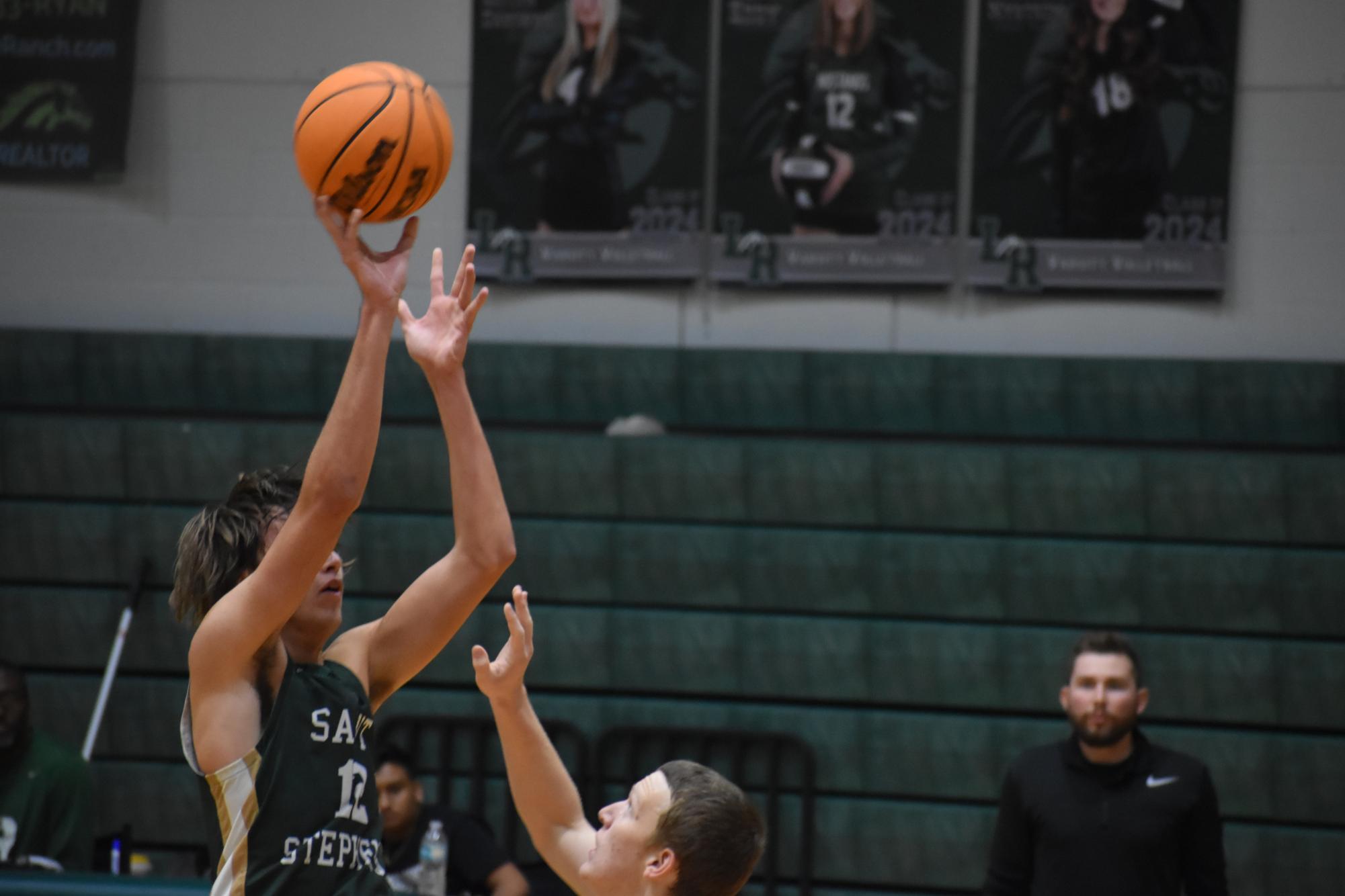 Photo+Gallery%3A+Boys+varsity+basketball+against+Lakewood+Ranch+HS