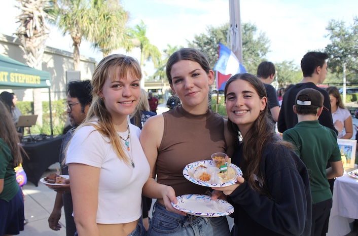 International+Food+Festival+brings+the+heat