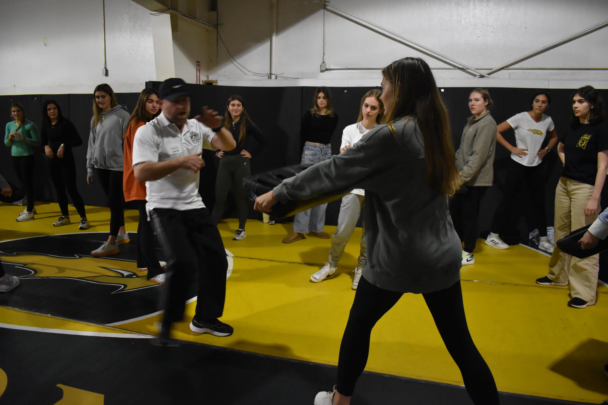 Seniors+participate+in+self-defense+course%2C+Krav+Maga